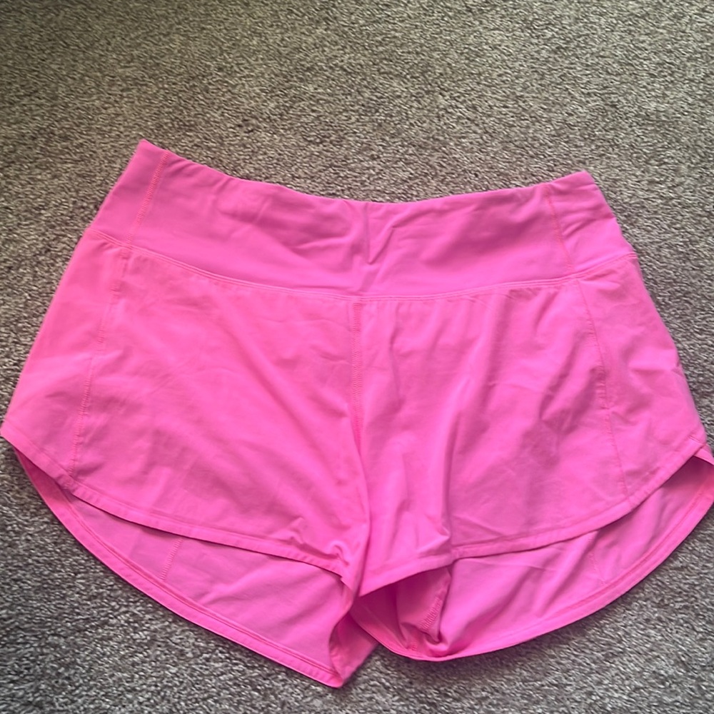 Lululemon Shorts Speed Up High Rise Lined Size 8 in Sonic Pink